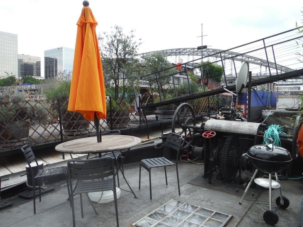 Peniche - Le Nenuphar Hotel Paris Bagian luar foto