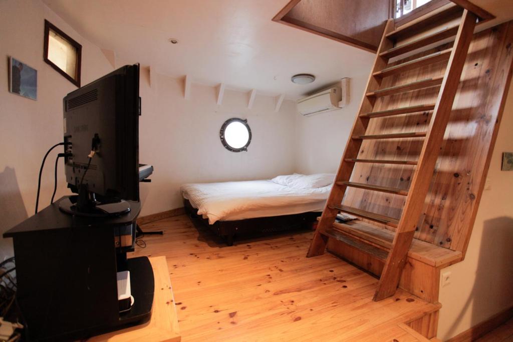 Peniche - Le Nenuphar Hotel Paris Bagian luar foto